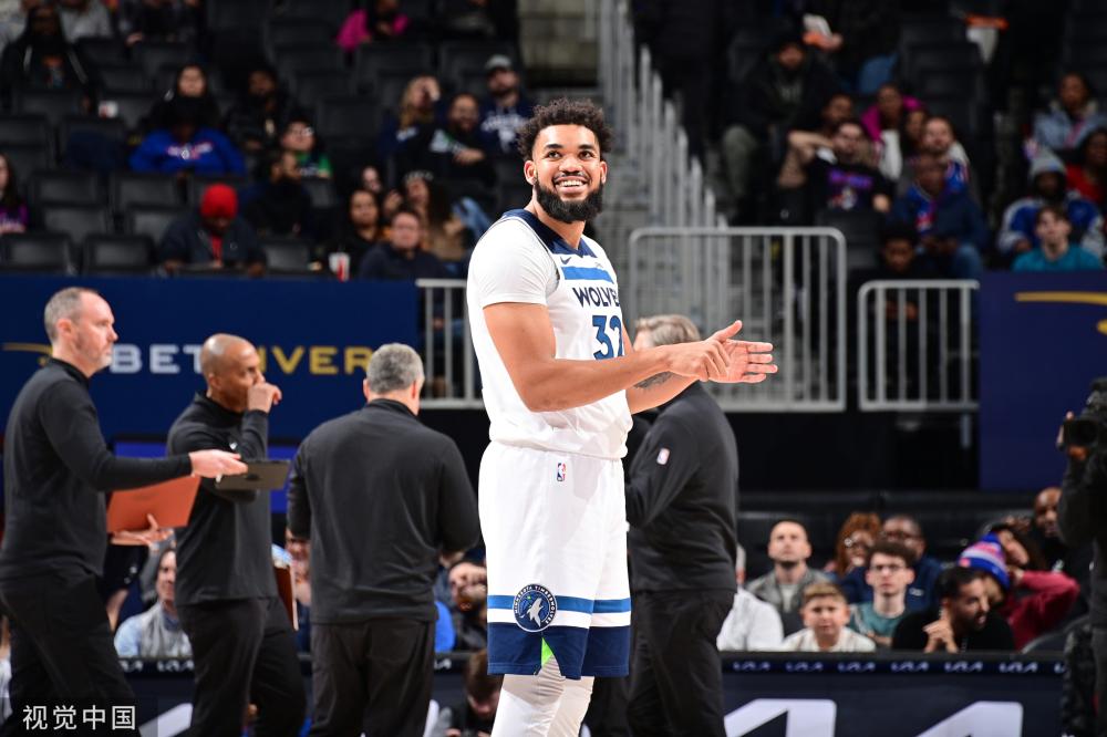 仅展现了他 仅展现了他