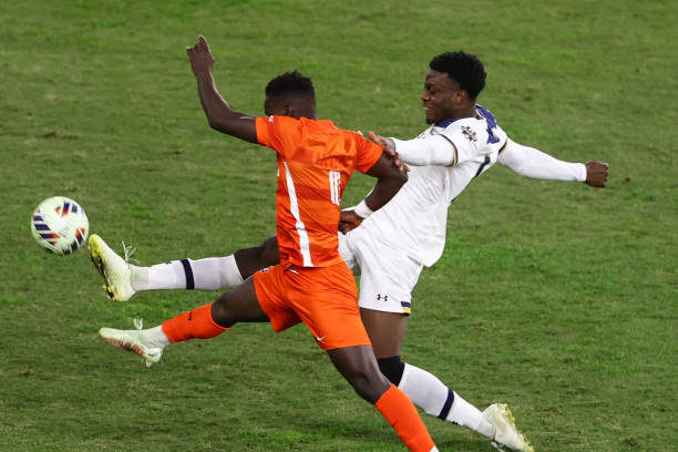 年校园足球 年校园足球